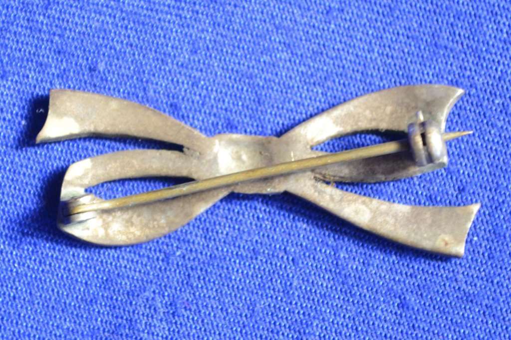 Assorted Vintage Brooches - 5 Pieces