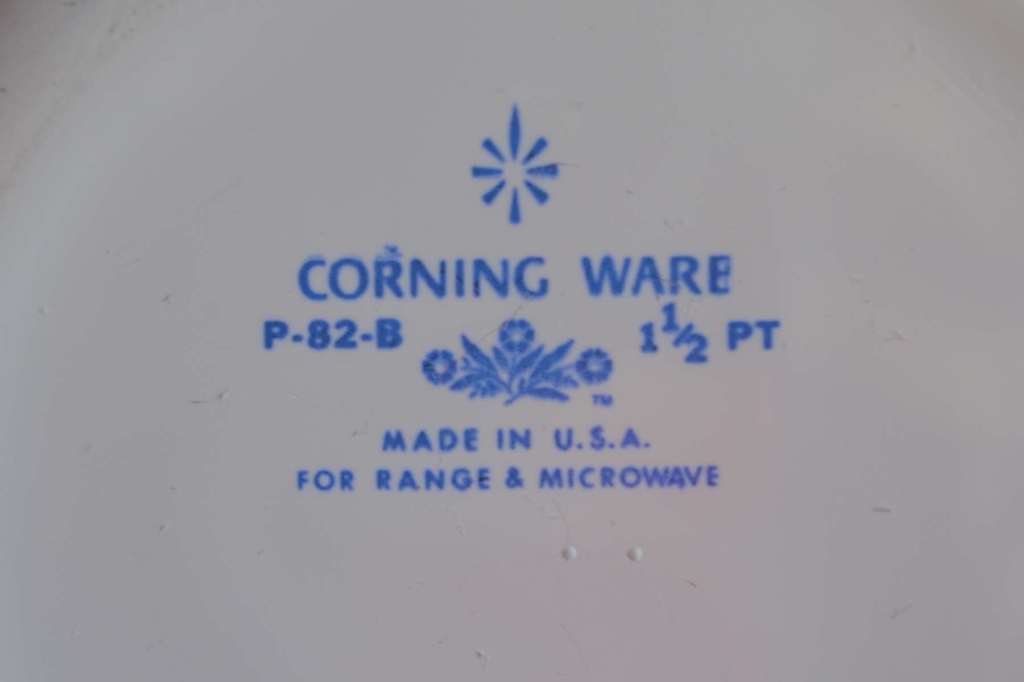 Vintage Corning Ware Cornflower Blue Saucepan /  Skillet 1 1/2 Pint