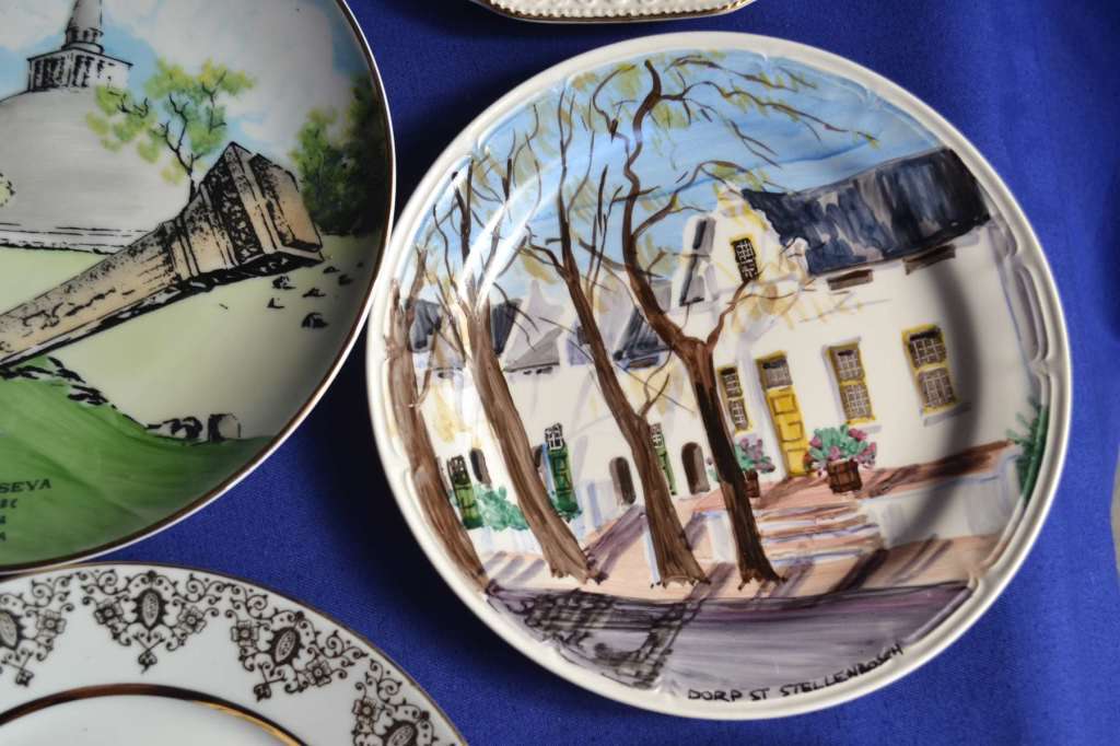 Assorted Souvenir / Collectors Plates - 6 Pieces