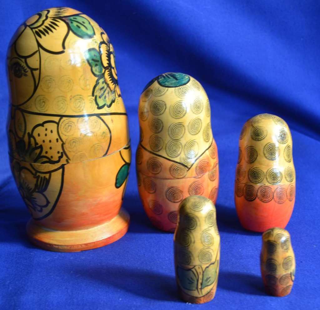 5 Piece Wooden Russian Nesting Dolls - Vintage 1970`s