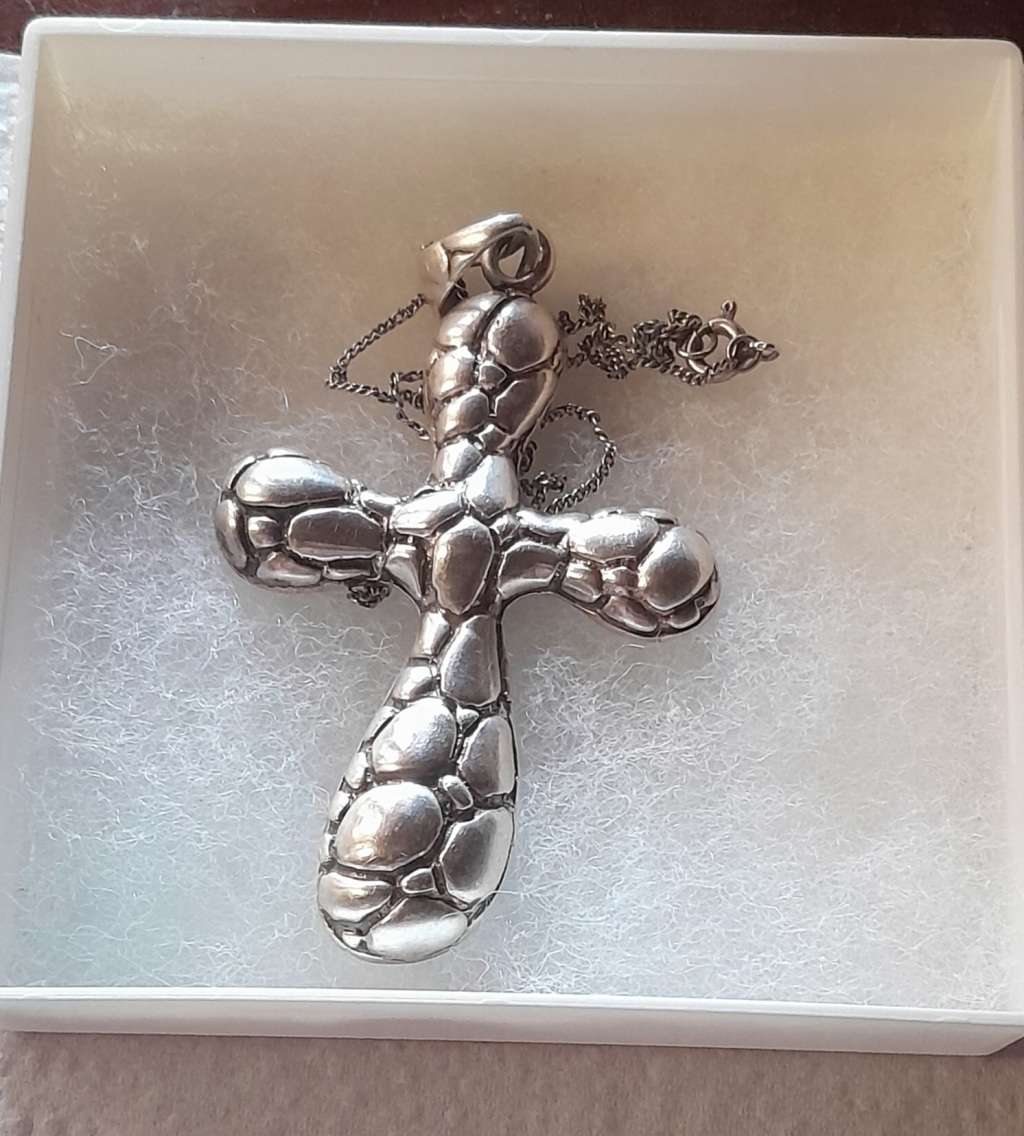 925 Silver Cross Pendant on Chain