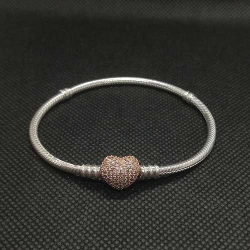 Sterling Silver Charm Bracelet with Pandora Rose Heart Pave Clasp (Size: 19cm)