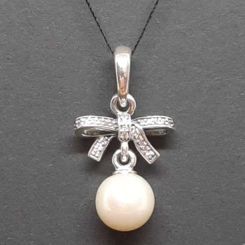 Pandora Bow Pendant with Pearl