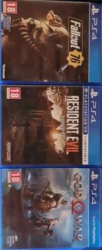 PS4 Pro 1TB + PSVR1 + Controller + 3 Games + 2 Move Controllers