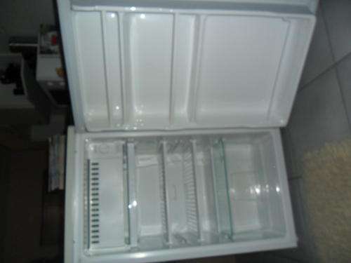 Kelvinator Bar Fridge