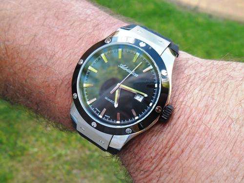 Adriatica 100% Swiss Made, Men Date Watch, Rubber Strap