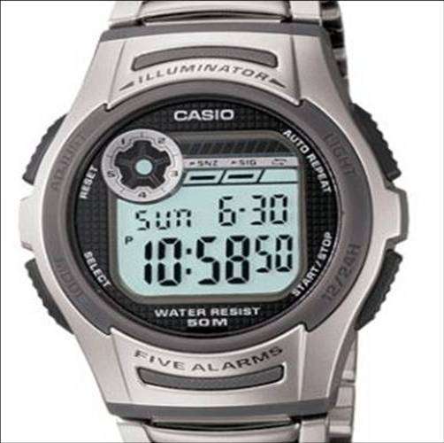 NO RESERVE....Men's Casio 5 Alarm Countdown Digital Watch with Stainless Steel Band.... BRAND NEW!!