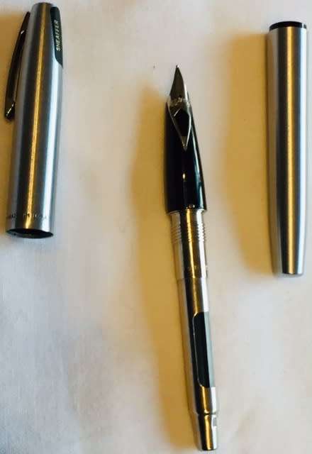 SHEAFFER WHITE DOT IMPERIAL 444 FOUNTAIN PEN IN BRUSHED SILVER FINISH WITH INLAID STEEL NIB - MINT