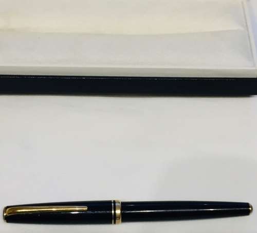 MONT BLANC GENERATION FOUNTAIN PEN WITH 14K GOLD NIB AND GOLD TRIM IN BOX