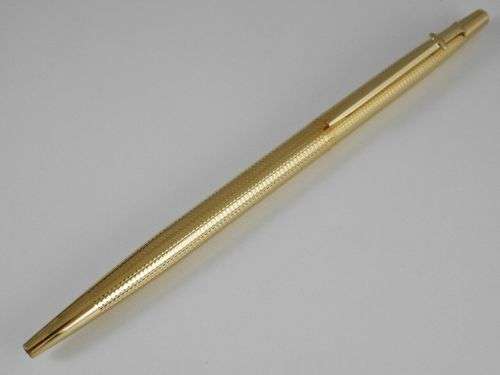 SCARCE!! CARAN D' ACHE MADISON GOLD PLATED BARLEYCORN DESIGN BALLPOINT PEN IN EXCELLENT CONDITION
