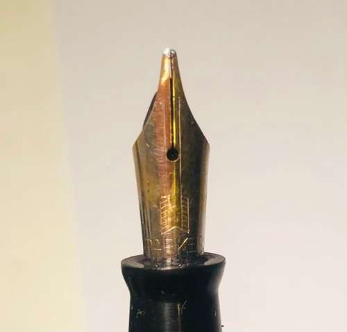 1930s VINTAGE PARKER VACUMATIC FOUNTAIN PEN WITH SILVER TRIM