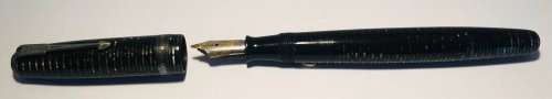 1930s VINTAGE PARKER VACUMATIC FOUNTAIN PEN WITH SILVER TRIM