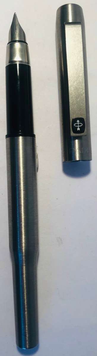 VINTAGE PARKER 25 STAINLESS STEEL FOUNTAIN PEN AND BALLPOINT PEN WITH LOGO IN BLACK BOX ON CLIP