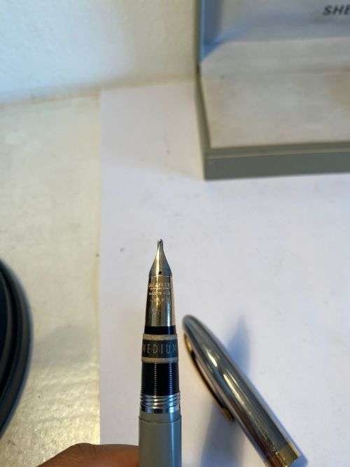 SHEAFFER FOUNTAIN PEN WITH 14K GOLD NIB WHITE DOT SILVER AND GREY WITH GOLD TRIM IN ORIGINAL BOX