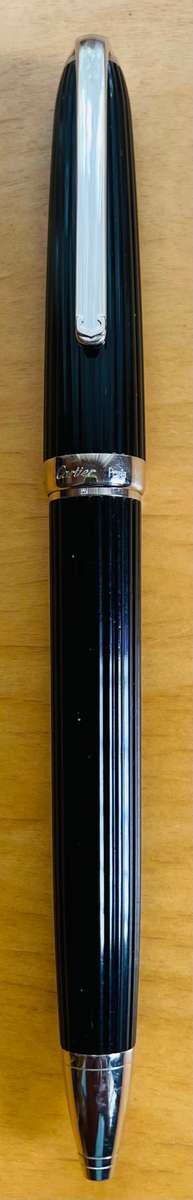 CARTIER DIABOLO GODRON BLACK COMPOSITE BALLPOINT PEN WITH PLATINUM TRIM IN EXCELLENT CONDITION