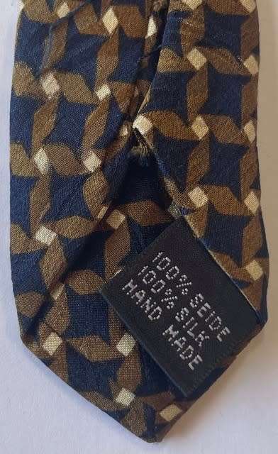 ORIGINAL ETIENNE AIGNER MENS PURE SILK HANDMADE TIE WITH BROWN AND NAVY PATTERN