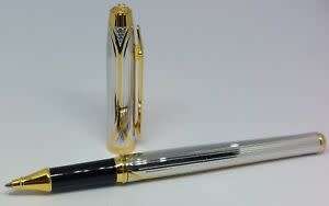 ELYSEE PARTHENON BI-COLOR PLATINUM AND GOLD FOUNTAIN PEN WITH 18K EF GOLD NIB IN EXCELLENT CONDITION