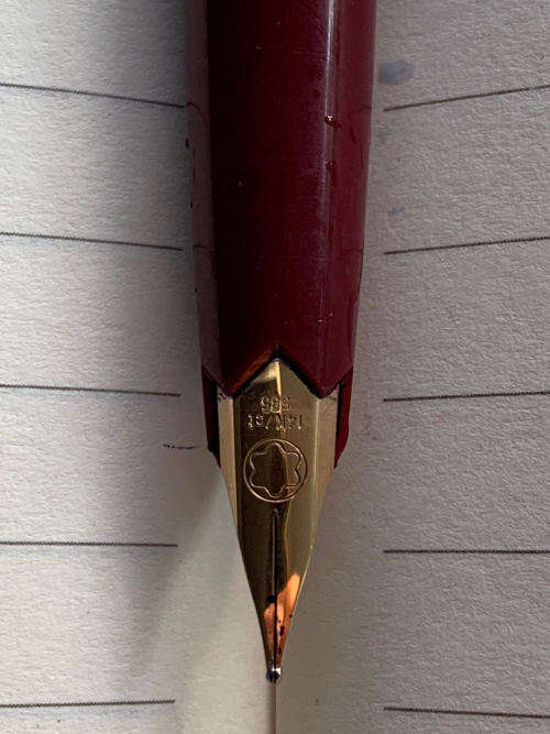 RARE!! VINTAGE MONT BLANC BURGUNDY 221 FOUNTAIN PEN WITH 585/14K GOLD NIB IN MONT BLANC  BOX