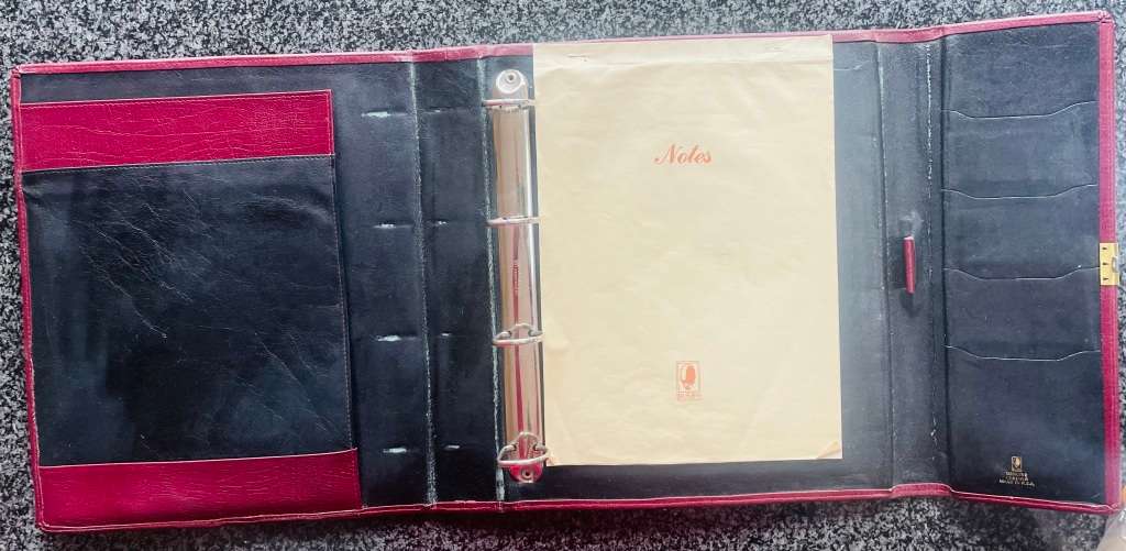 BUSBY MAROON LEATHER A4 RING FILE FOLDER AND NOTEPAD HOLDER IN EXCELLENT CONDITION