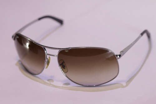 Ray Ban RB 3387 sungalsses