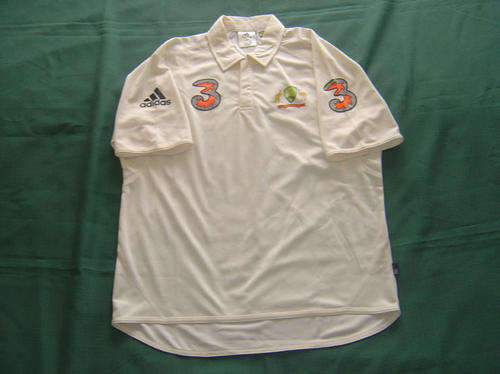 Australian ReplicaTest Match Shirt unsigned & new Size L