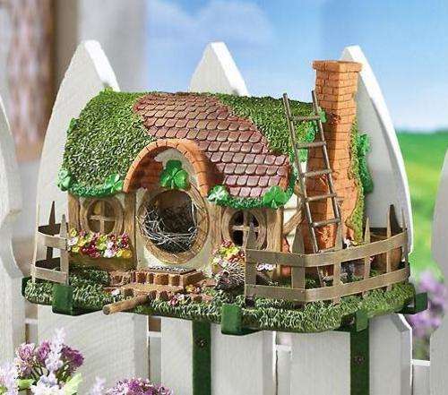 ** READ BEFORE BIDDING ** Irish Cottage Birdhouse Feeder