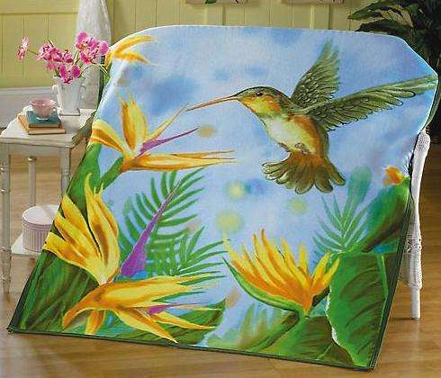 ** READ BEFORE BIDDING ** Hummingbird & Flowers Throw Blanket