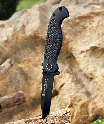 ** READ BEFORE BIDDING ** Smith & Wesson Tactical Knife