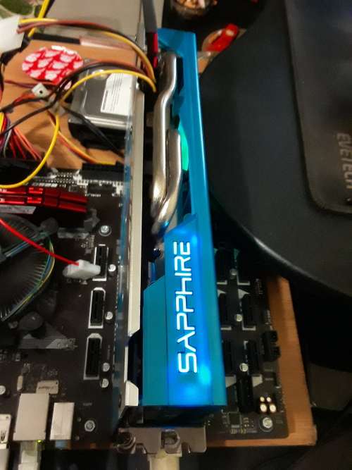 Saphire Nitro+ 8g Special Eddition GFX card