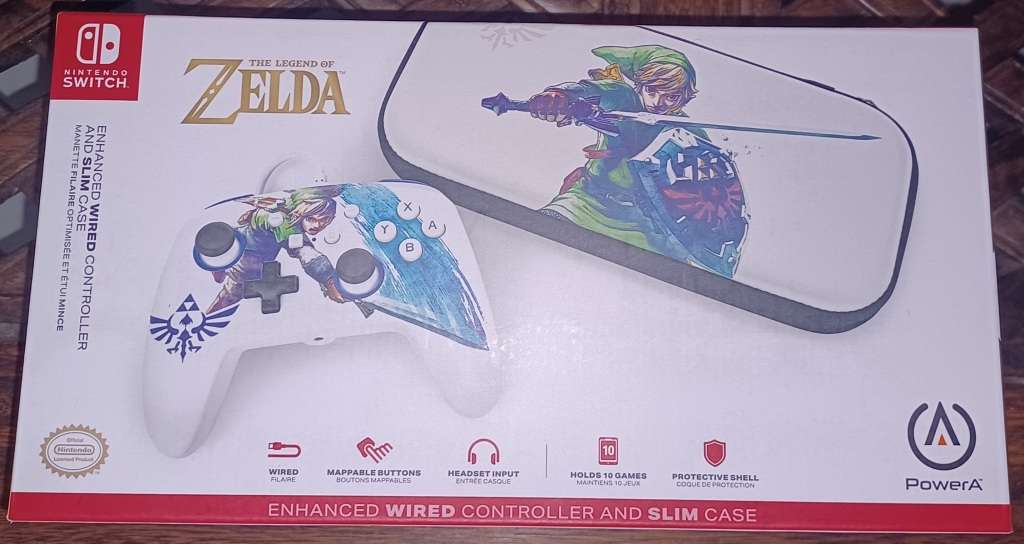 Nintendo Switch Zelda PowerA Enhanced Wired Controller And Slim Case