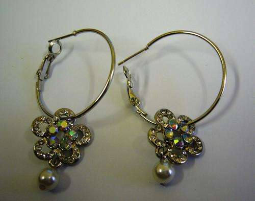 SILVER HOOP EARRINGS WITH SIMULATED DIAMONDS AND PEARLS