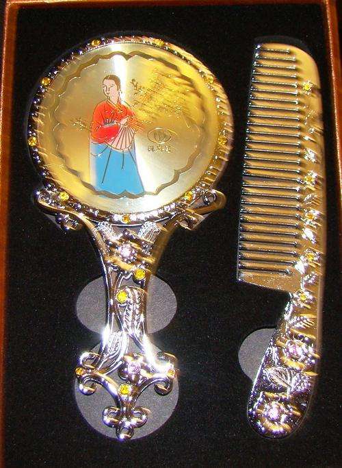 ANTIQUE SILVER MIRROR AND COMB SET WITH SIMULATED AMETHYSTS AND CITRINES