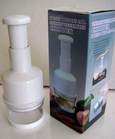 ONIONS AND VEGETABLE CHOPPER