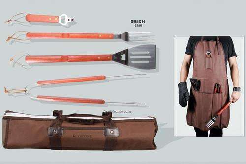 15 PIECE BRAAING APRON AND UTENSIL SET