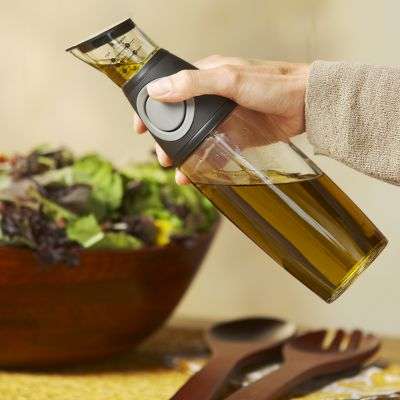 PRESS AND MEASURE OIL AND VINEGAR DISPENSER