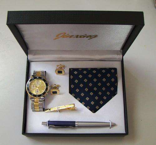 5 PIECE GIFT SET CONSISTING OF WATCH, CUFFLINKS, TIE PIN, TIE AND MATCHING PEN