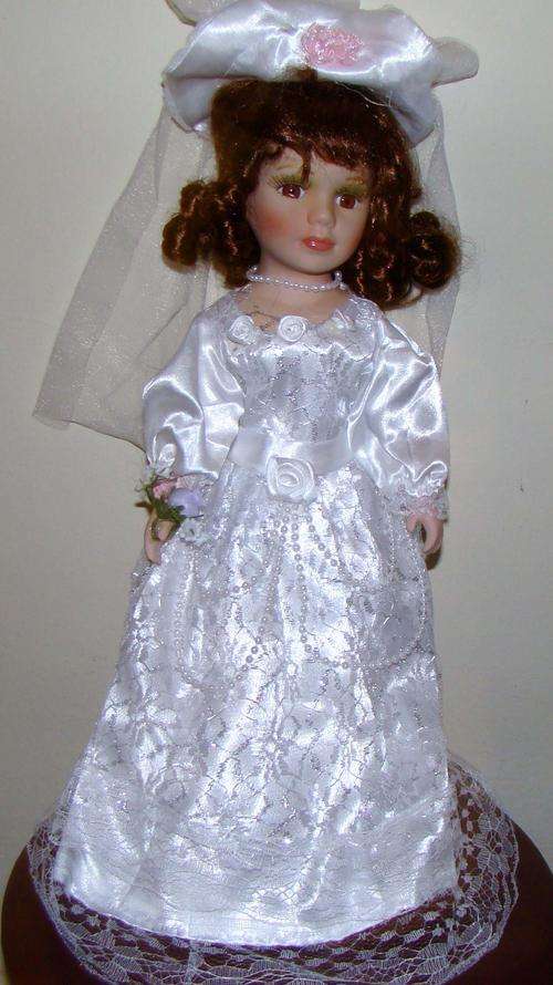 DESIGNER PORCELAIN DOLL WITH WHITE WEDDING DRESS