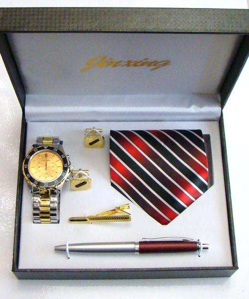 5 PIECE RED GIFT SET CONSISTING OF WATCH, CUFFLINKS, TIE PIN, TIE AND MATCHING PEN + FREE XMAS GIFT