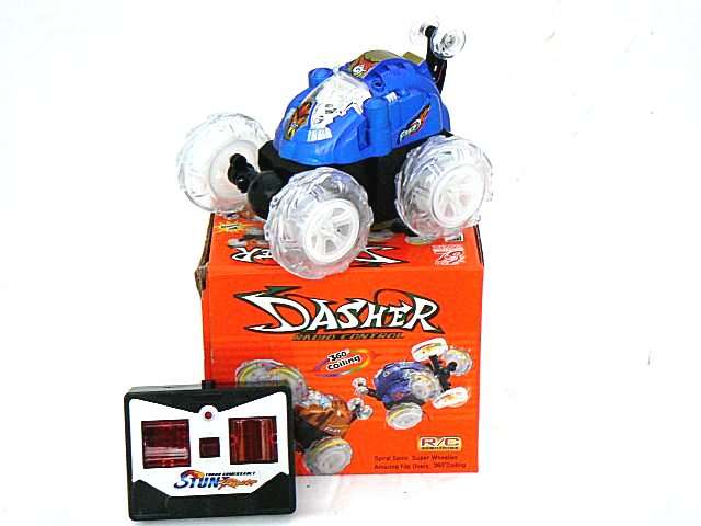 RADIO CONTROL DASHER CAR WITH FLASHING LIGHTS AND MUSIC + FREE XMAS GIFT