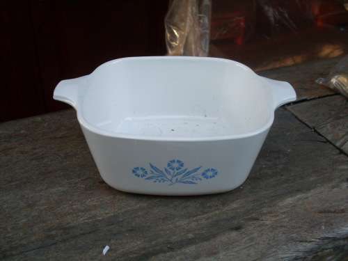 VINTAGE CORNING WARE USA CORNFLOWER BLUE SMALL SQUARE DISH NO LID