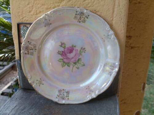 UNUSUAL VINTAGE KAHLA GERMANY LUSTRE SIDE PLATE WITH FLORAL ROSE  DETAIL