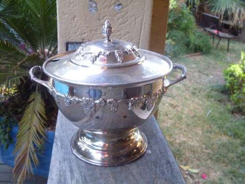 SERANCO SILVER PLATE SOUP TUREEN WITH RELIEF DETAIL GRAPES & VINE