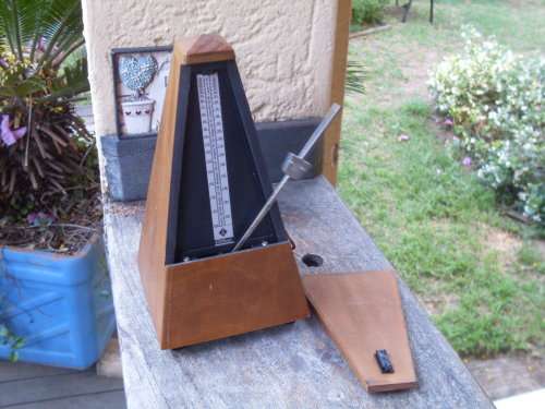 VINTAGE????  GERMAN MADE WOOD METRONOME