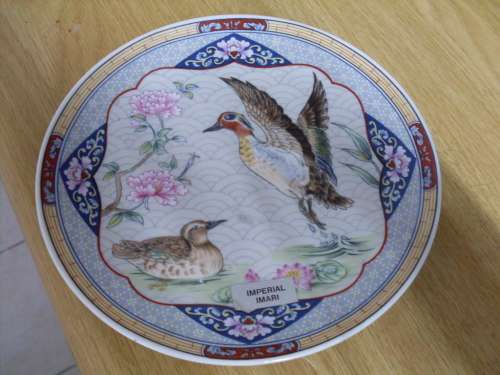 BEAUTIFUL IMPERIAL IMARI JAPAN, DECORATIVE PLATE WITH GEESE / DUCKS ETC.