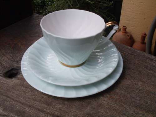 VINTAGE??? QUEEN ANNE FINE BONE CHINA PALE BLUE? FINE SCALLOPING + GILT DETAIL TEA TRIO