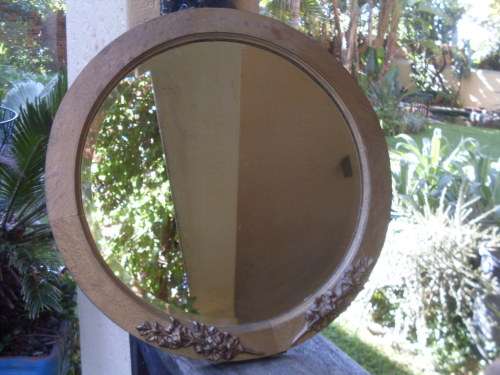AMAZING POTENTIAL!!! VINTAGE WOOD FRAMED (GILTED) BEVELED ROUND MIRROR SOME RAISED FLORAL DETAIL