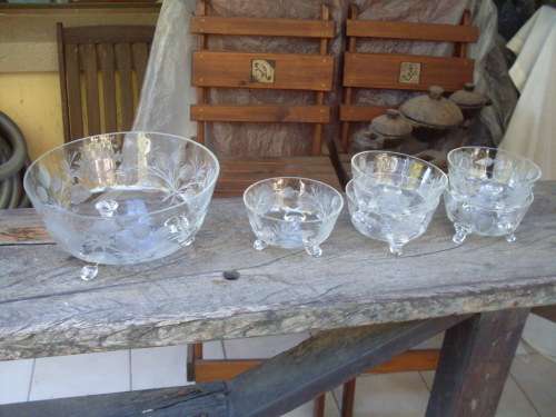 FANTASTIC VINTAGE ROSECUT (ROSE CUT) GLASS FRUIT OR DESSERT SET ON SNAIL FEET. GORGEOUS!!