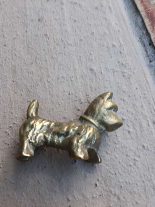 NICE SOLID BRASS SMALL ORNAMENT OF A TERRIER TYPE OF DOG