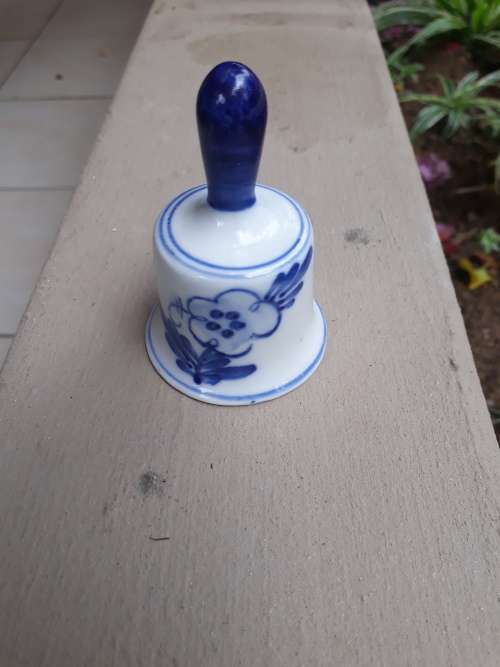 DELFT BLUE BELL (NO RINGER) WITH WINDMILL & FLORAL DECOR