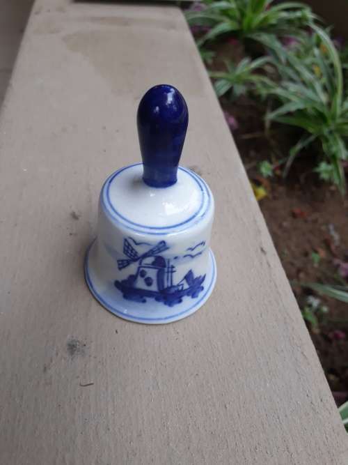 DELFT BLUE BELL (NO RINGER) WITH WINDMILL & FLORAL DECOR